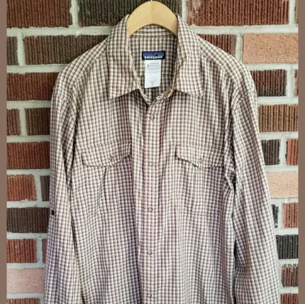 Patagonia Button Down Shirt Mens Blue Plaid shirt